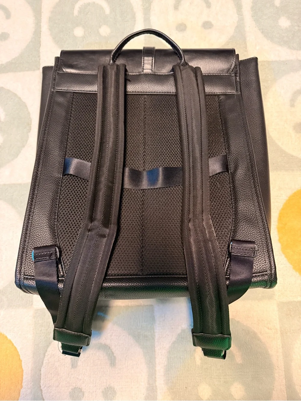 Samsonite Black Leather Flapover Laptop Backpack Bag